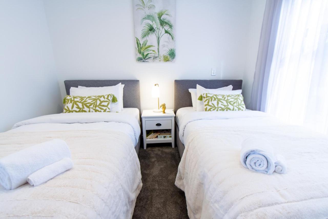 Stylish 2-Bedroom Haven Next To Hagley Park Christchurch Exterior foto